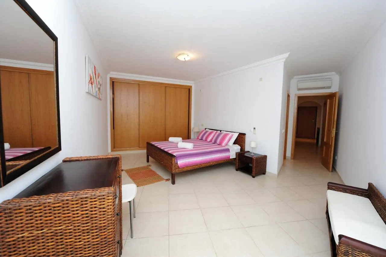 Praia Village, 3Br 3Ba Apartment In Vilamoura