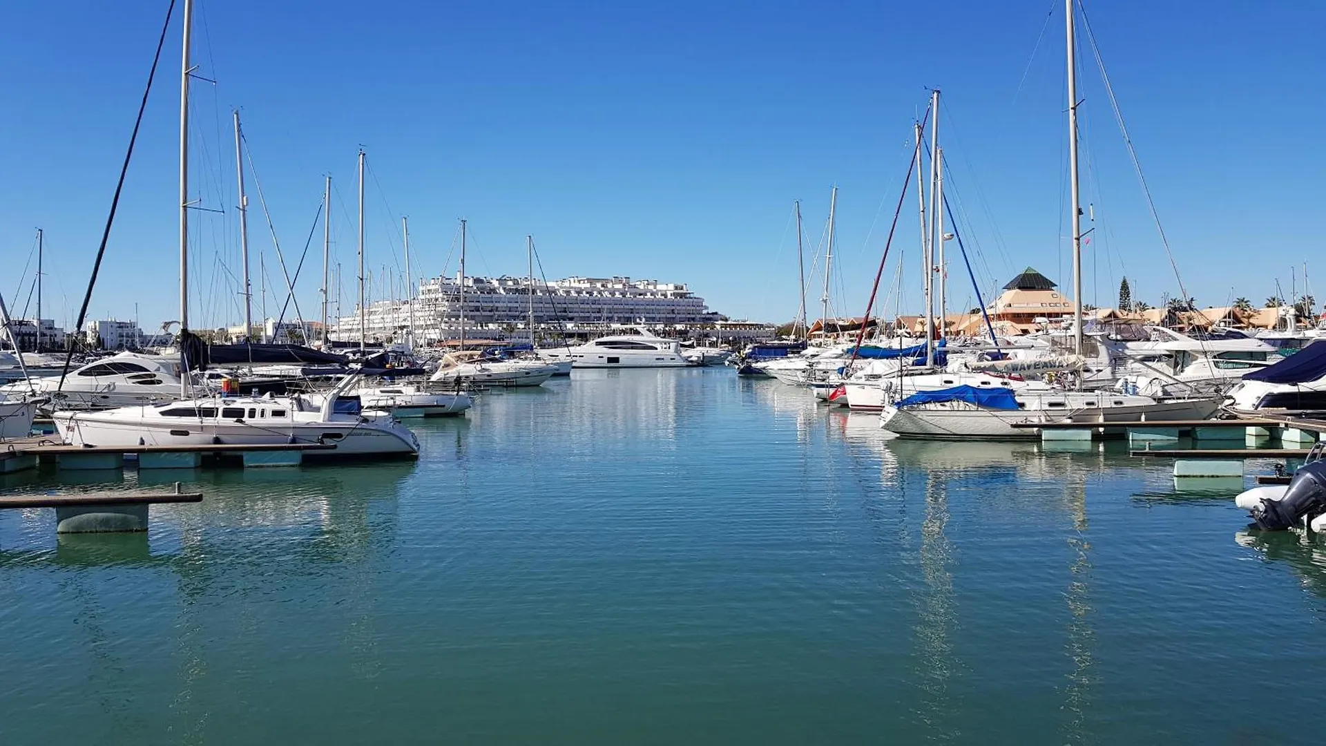 Praia Village, 3Br 3Ba Apartment In Vilamoura